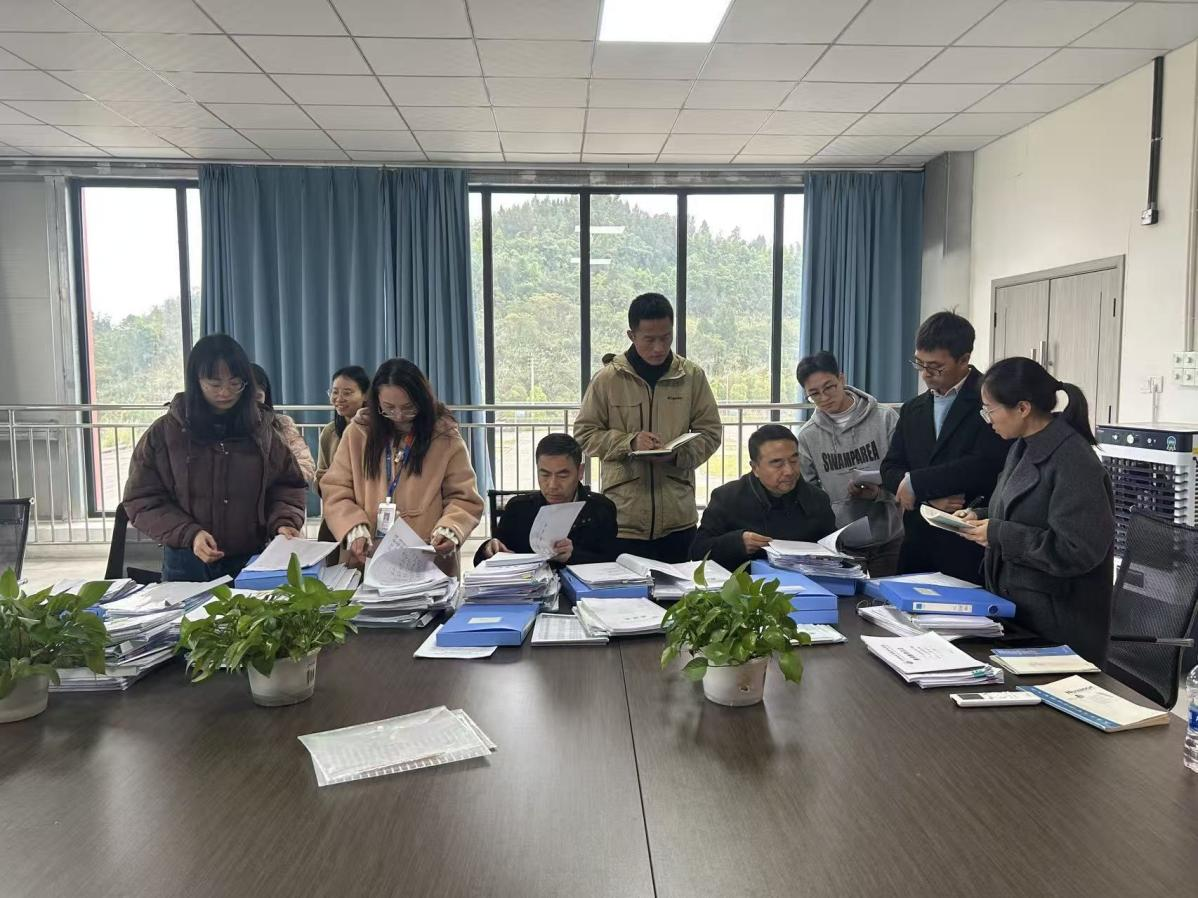 1765269000684096290.png 22.png